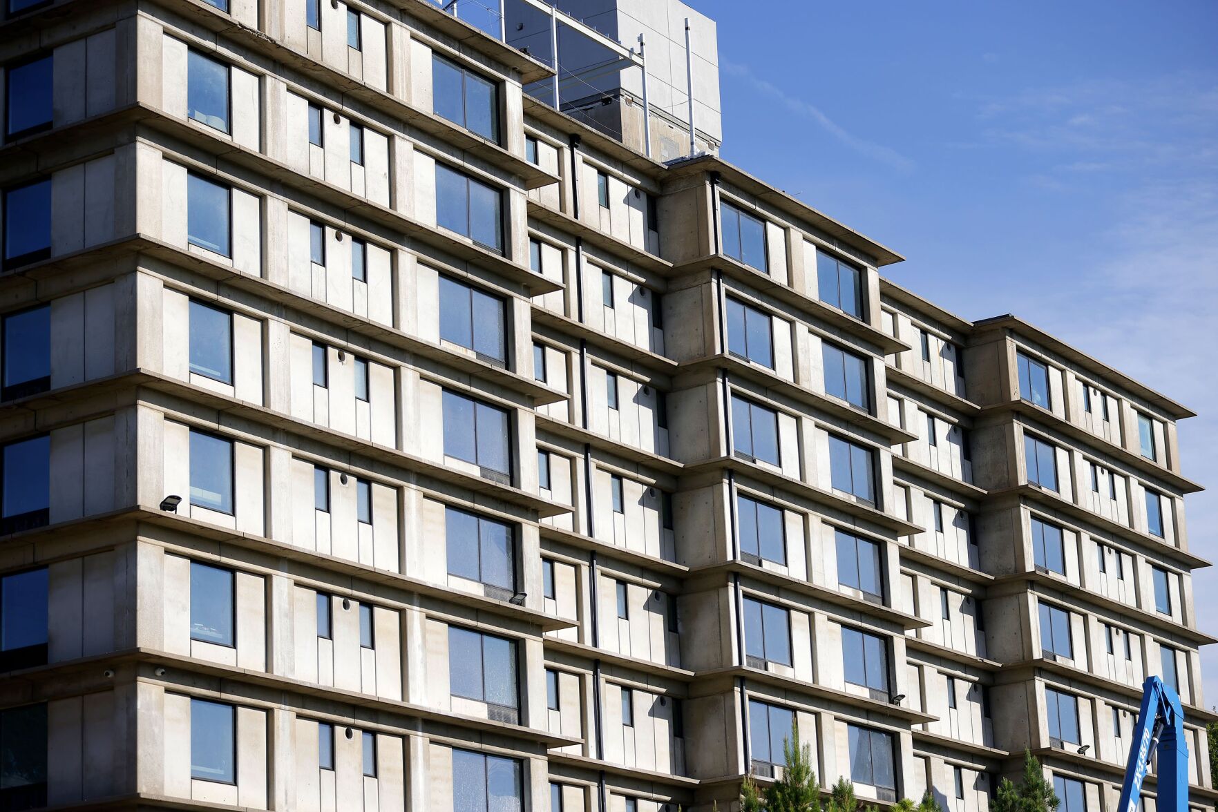 Brut Hotel